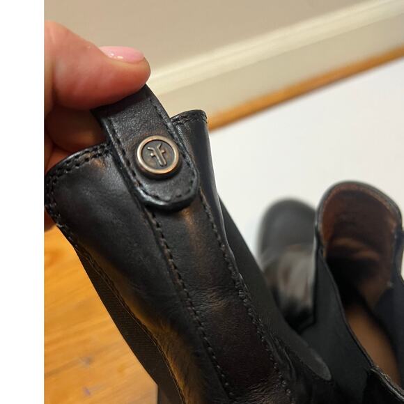 Frye Black Melissa Double Sole Chelsea Boots Women's Sz. 8 - Picture 10 of 10
